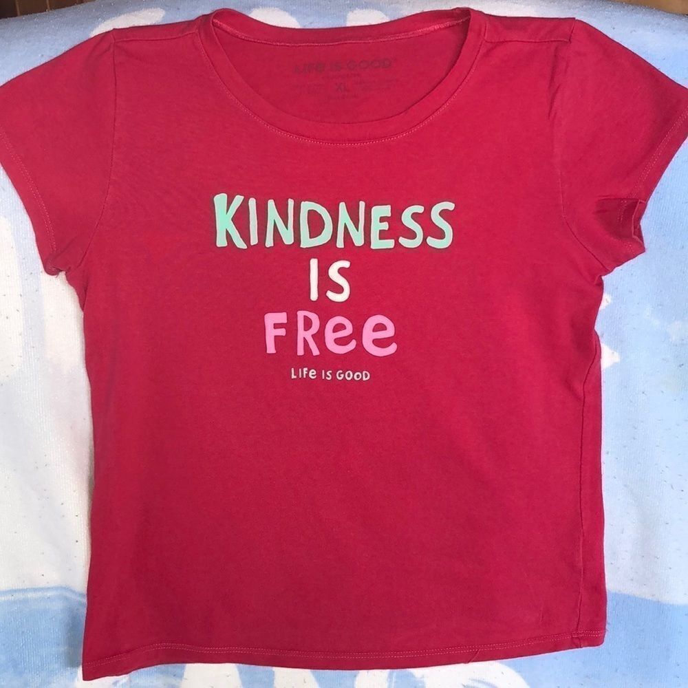 EUC Girls XL (12/14) Life Is Good Crusher TShirt